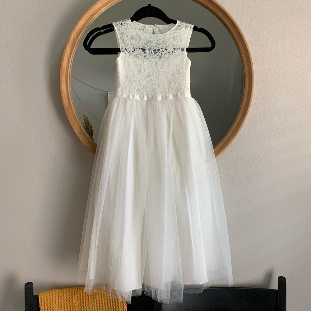 BHLDN Lace Flower Girl Dress 4